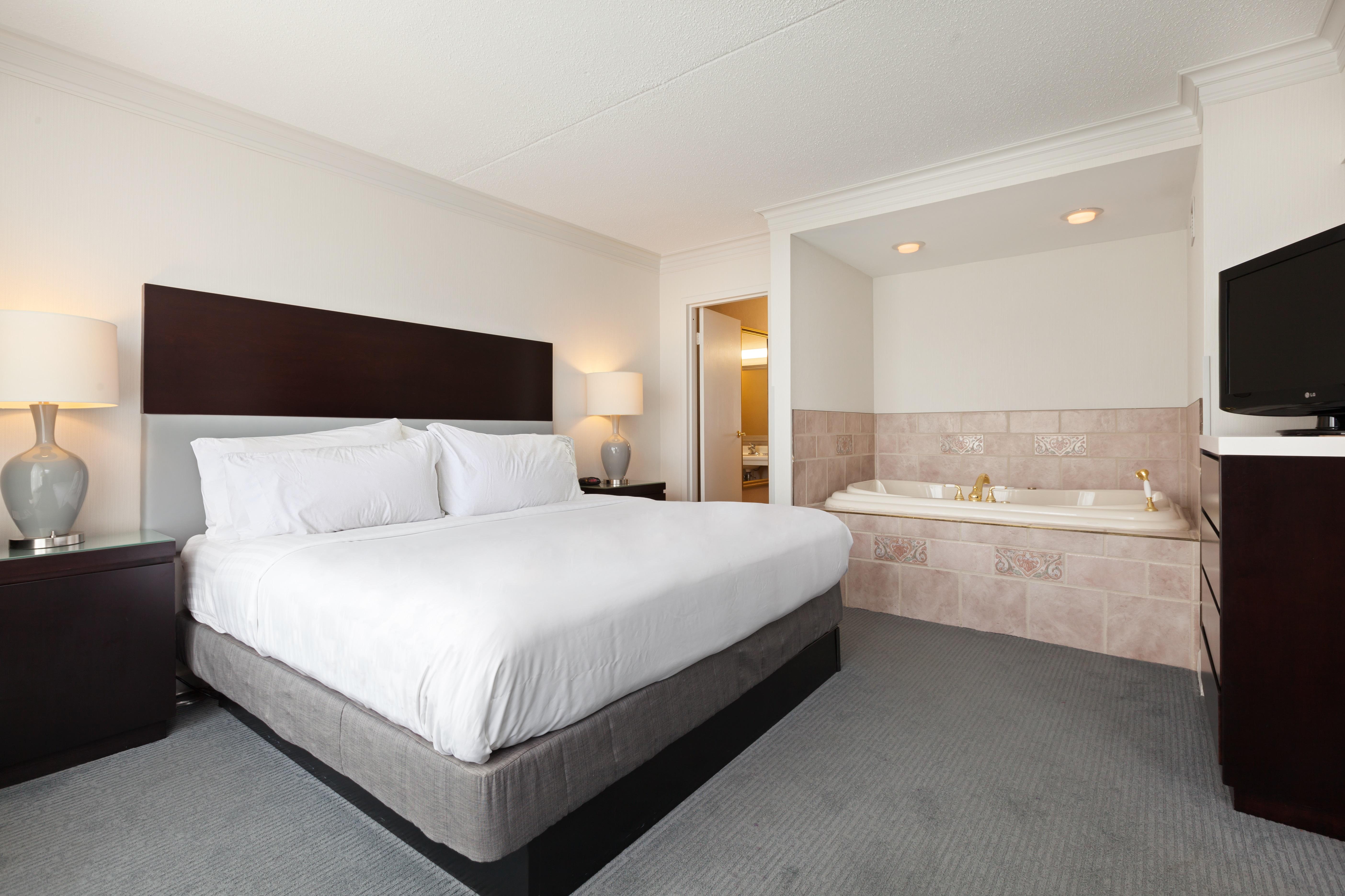Holiday Inn Weirton-Steubenville Area Buitenkant foto